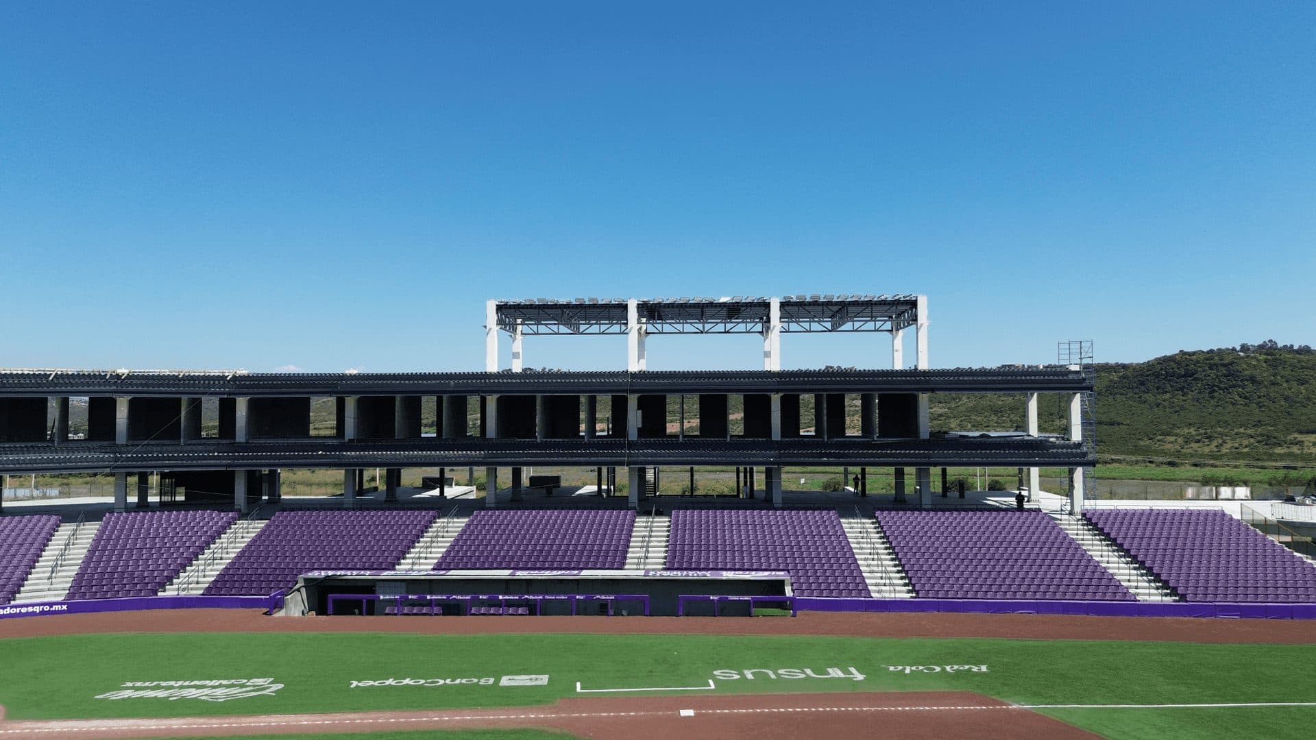 Estadio Conspiradores — Fabricación y montaje de superestructura metálica para gradas y palcos del estadio.
